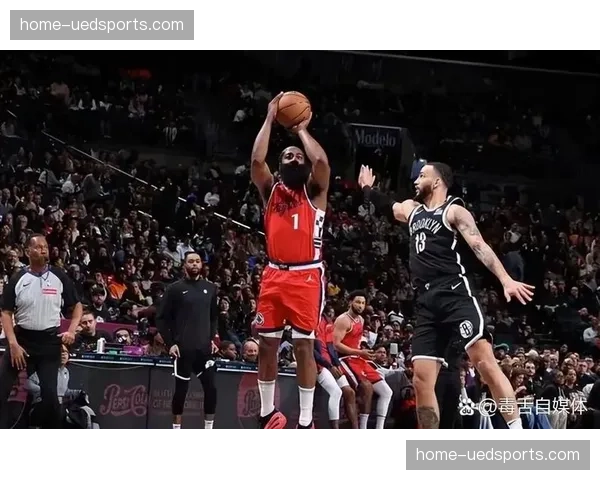 快船近5场1胜4负 战绩起伏考验教练组调整能力